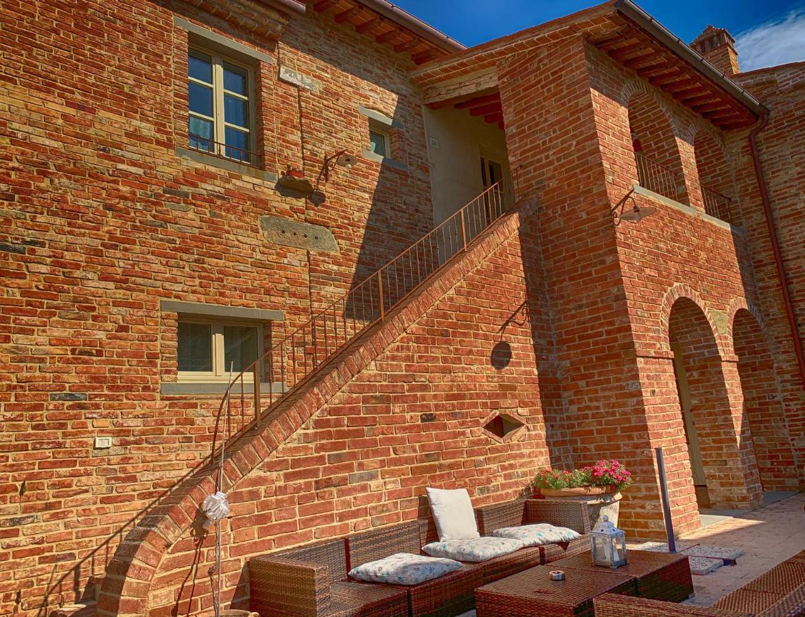 Casale Cardini Guest House Foiano Della Chiana Ngoại thất bức ảnh